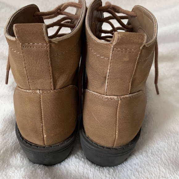 Sam & Libby Suede Feel Lace Up Tan Boots - Picture 2 of 9